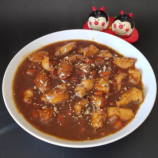 Pollo en salsa de&nbsp;ostras